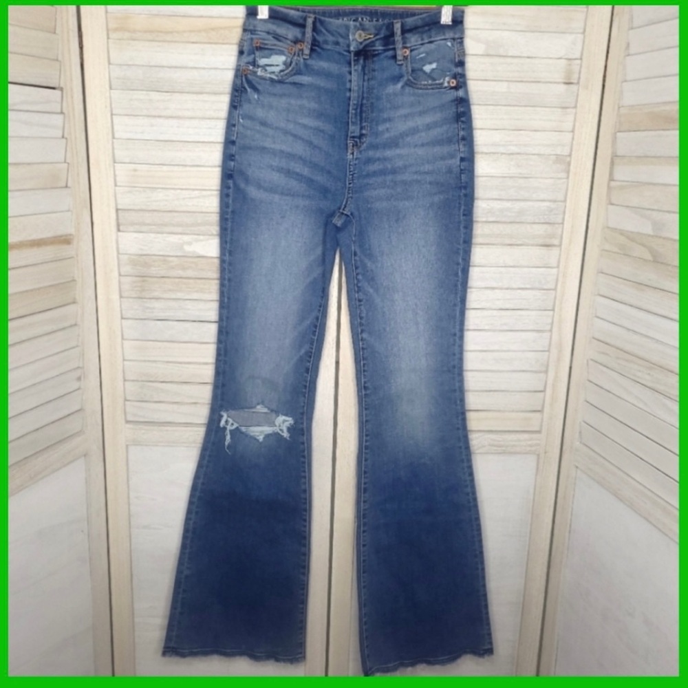 American Eagle Curvy Super Hi Rise Blue Jeans Flare 0 Long Distress Stretch